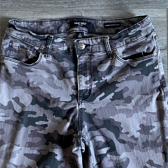 Nine West Womens 'Gramercy Skinny Ankle' Camouflage Pants-Gray-Size 8-GUC - Picture 2 of 6